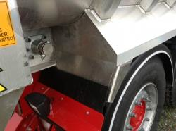 F118069-02 Fruehauf Ribsider Body Rear Mud Wing - Offside Right