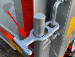 ATIP207/HZP Tailboard Locking Bar Handle Catch