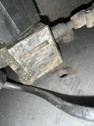VT317-6DZ-02F-Q  Fruehauf Rear Air Lock Solenoid Valve